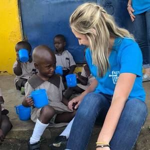 Meet your Posher, Brooke